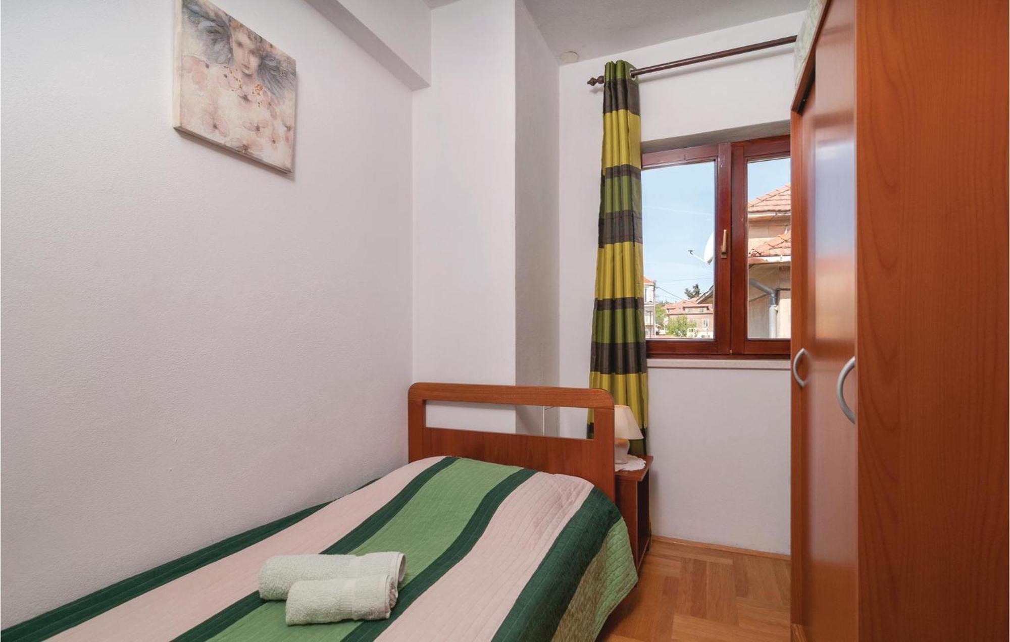 Lovely Apartment In Split With Wifi Exterior foto