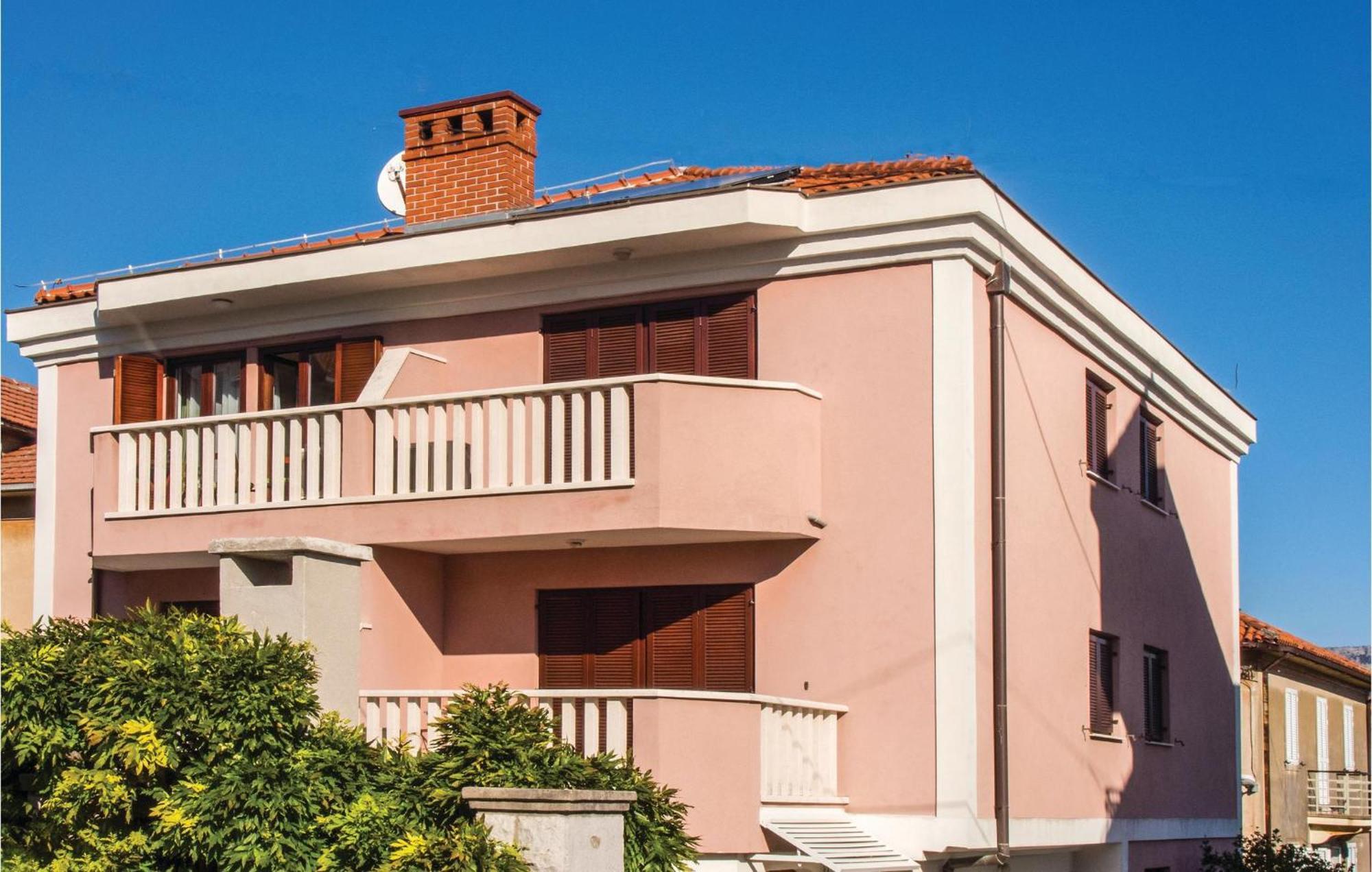 Lovely Apartment In Split With Wifi Exterior foto