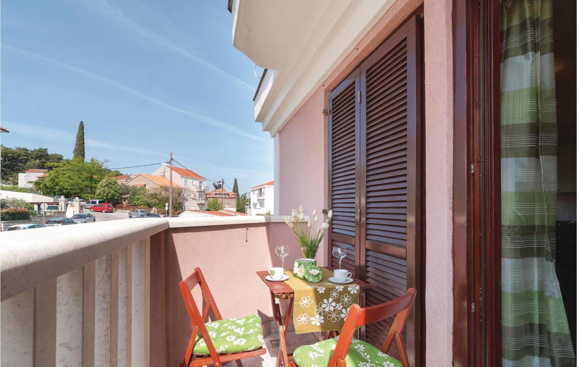 Lovely Apartment In Split With Wifi Exterior foto